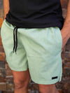 Short Masculino Linho Confort — Bolso Faca Discreto e Elástico na Cintura