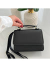 Bolsa Feminina Quadrada Minimalista de Mão e Transversal — Mini Básica com Envio Imediato