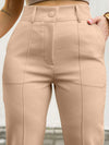 Calça Flawb — Elegância, Conforto e Versatilidade em uma Peça