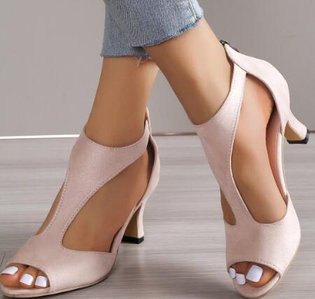Chaussures à talons simples et élégantes avec fermeture éclair à l'arrière