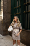 Conjunto Celeste – Minimalismo Sofisticado com Toque Contemporâneo