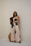Conjunto Rúbia – Cetim Floral com Caimento Leve e Toque de Sofisticação Atemporal