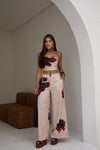 Conjunto Rúbia – Cetim Floral com Caimento Leve e Toque de Sofisticação Atemporal