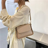 Bolsa Pequena Bianca – Elegância Minimalista em Formato Compacto