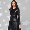 Vestido em Couro Com Manga Longa e Fino Ajuste