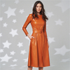 Vestido em Couro Com Manga Longa e Fino Ajuste